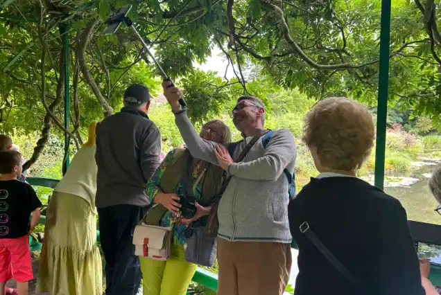 Group enjoying a guided Giverny Monet’s Gardens private tour near Claude Monet’s house