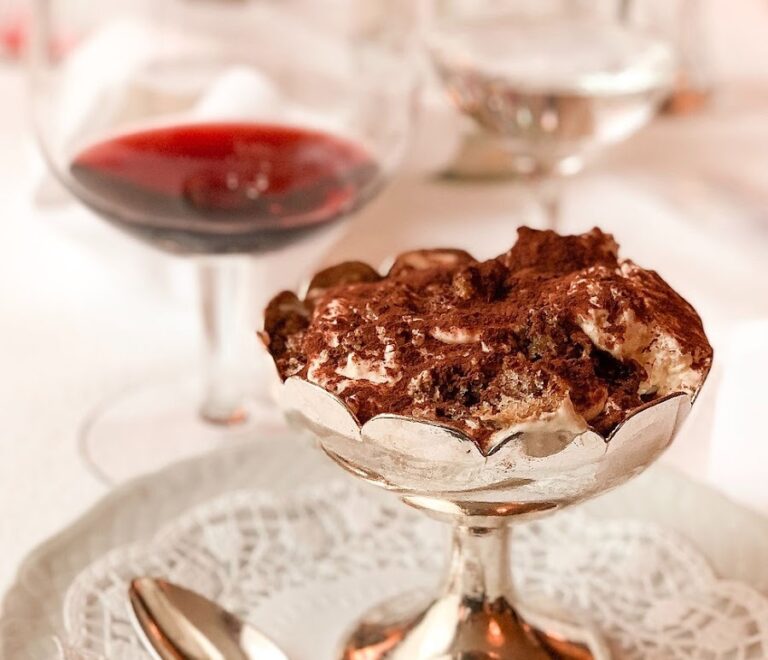 wine tasting in Paris